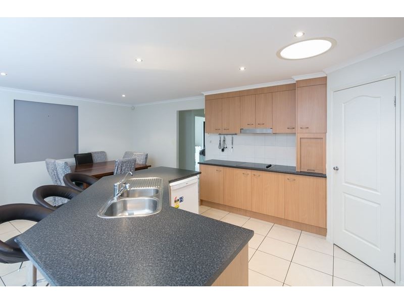 4 Broxbourne Place, Oxenford QLD 4210