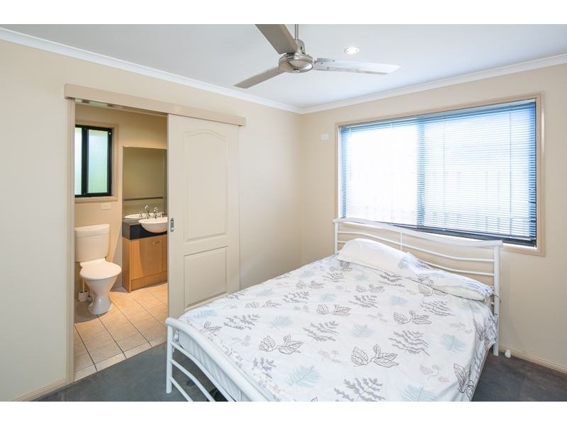 4 Broxbourne Place, Oxenford QLD 4210