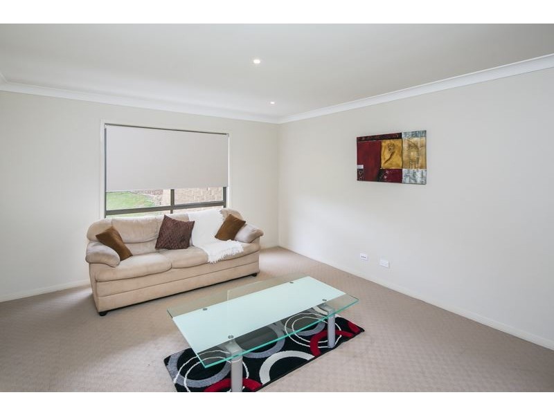 10 Sangster Crescent, Pacific Pines QLD 4211