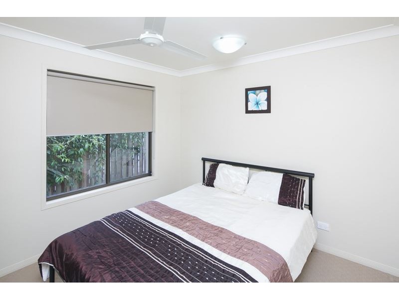 10 Sangster Crescent, Pacific Pines QLD 4211