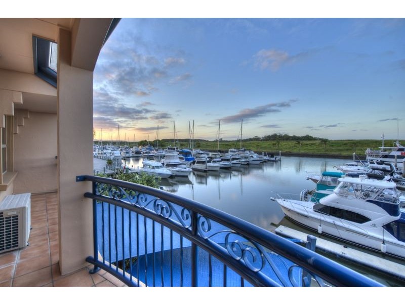 69 John Lund Drive, Hope Island QLD 4212
