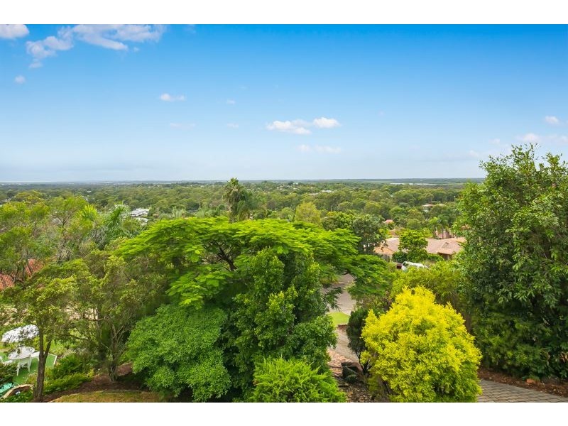 26 Pomona Court, Helensvale QLD 4212