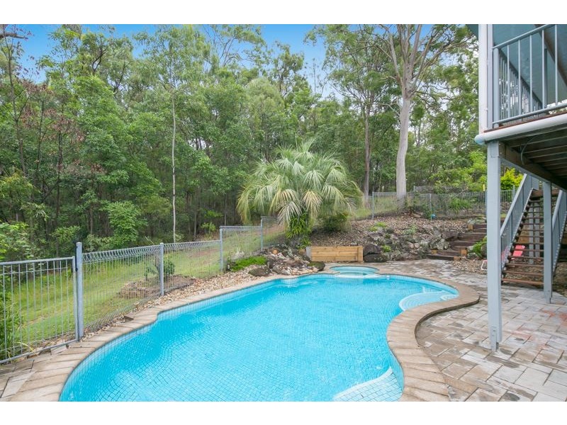 26 Pomona Court, Helensvale QLD 4212