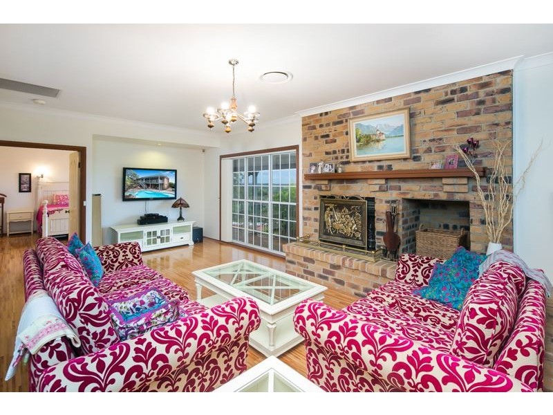 26 Pomona Court, Helensvale QLD 4212