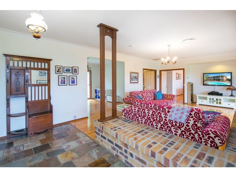 26 Pomona Court, Helensvale QLD 4212