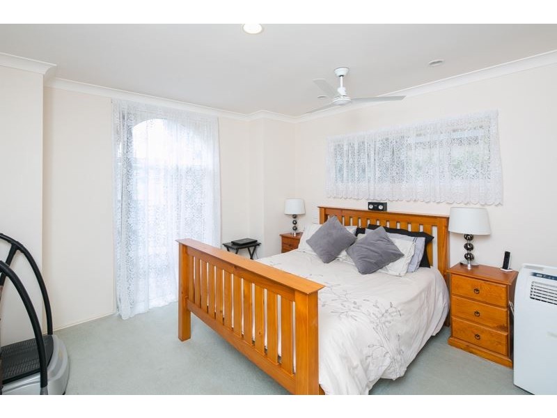 13 Wandilla Drive, Helensvale QLD 4212