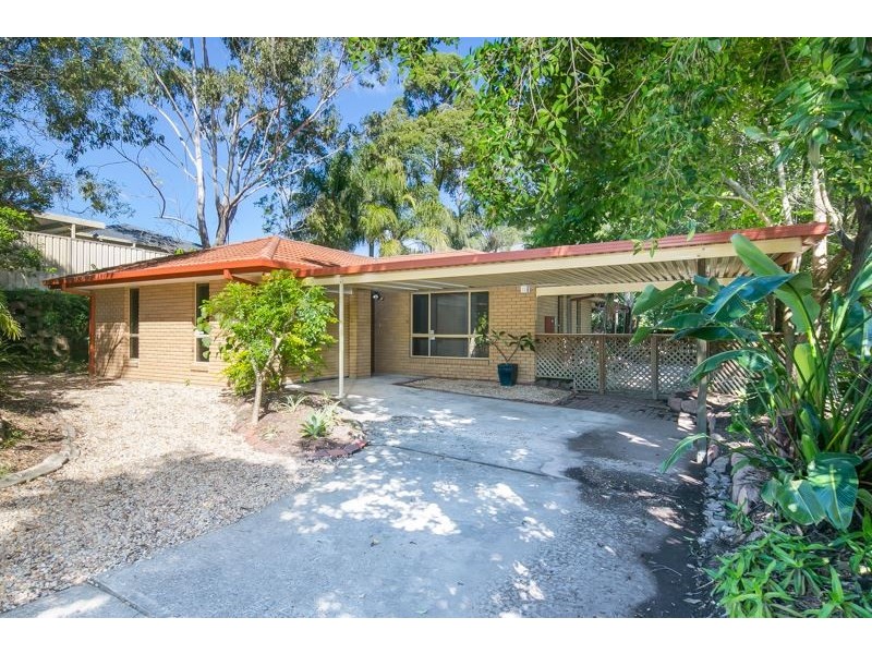 8 Artists Avenue, Oxenford QLD 4210