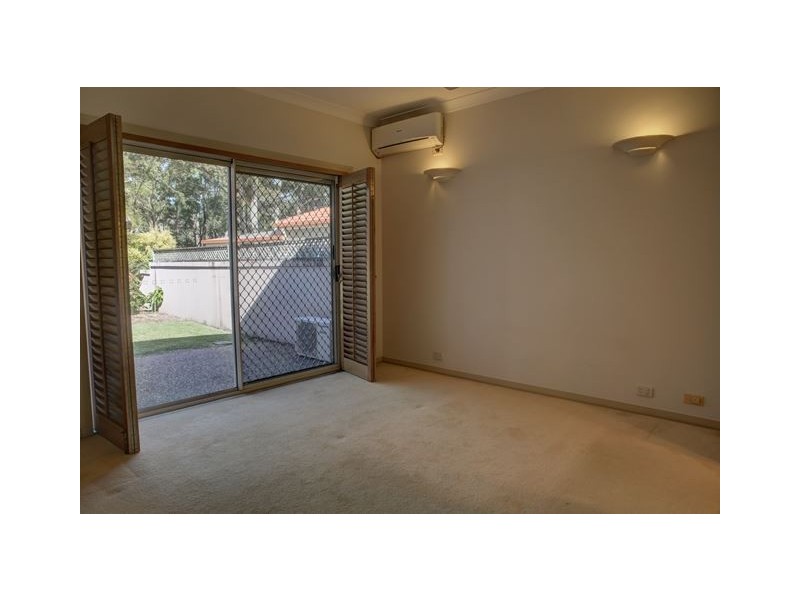 20 Dalloway Court, Arundel QLD 4214