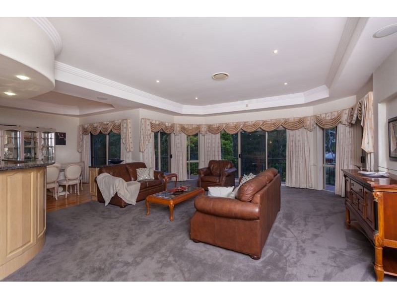 222 Crane Crescent, Nerang QLD 4211