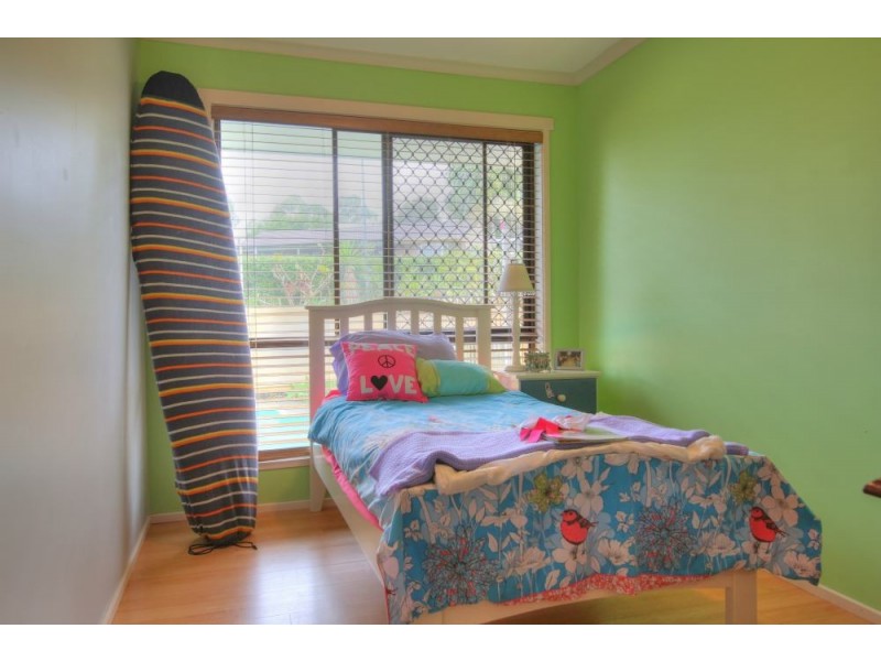 2 Pauline Place, Highland Park QLD 4211