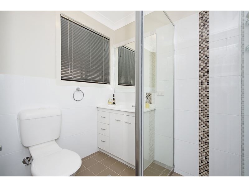 19 Barradine Crescent, Helensvale QLD 4212