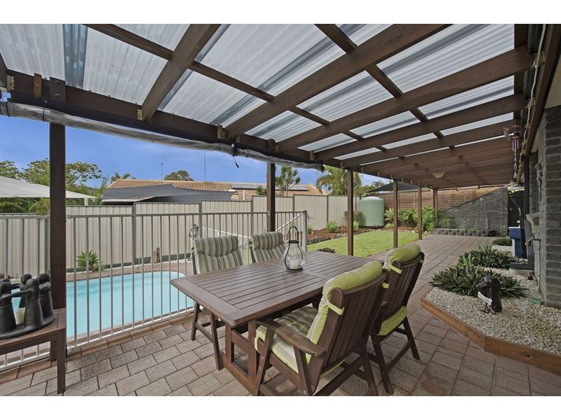 19 Barradine Crescent, Helensvale QLD 4212
