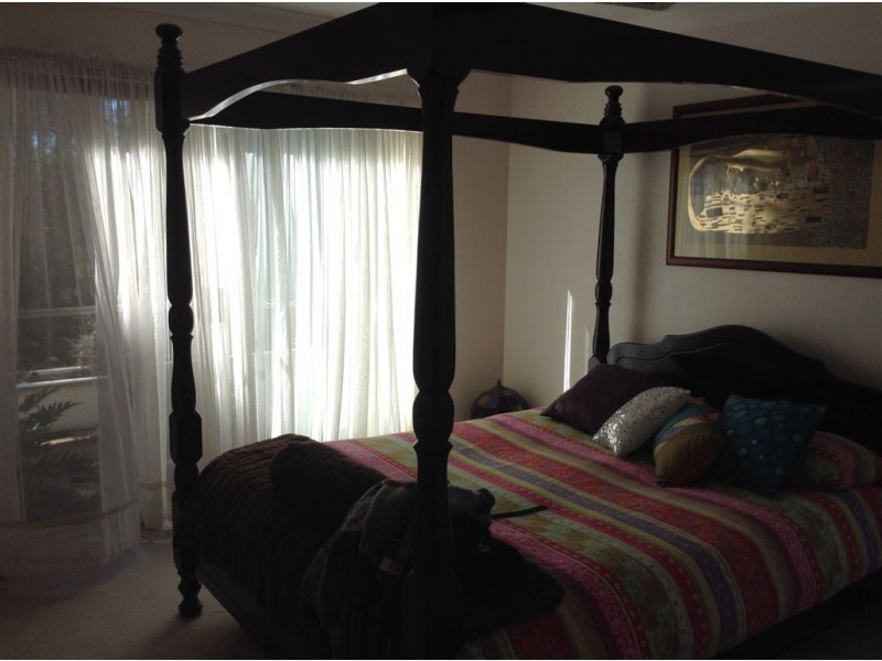 2/102 Cootharaba Drive, Helensvale QLD 4212