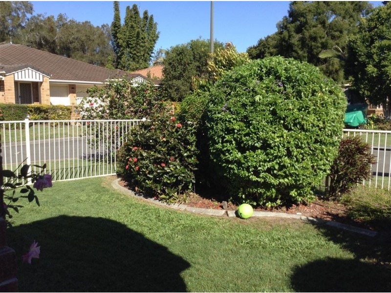 2/102 Cootharaba Drive, Helensvale QLD 4212