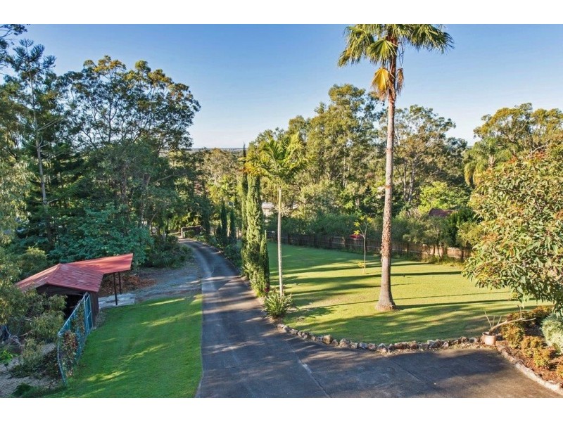 10 Riverstone Road, Helensvale QLD 4212