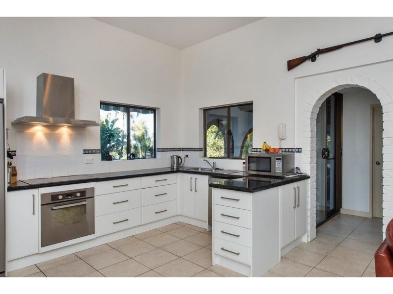 10 Riverstone Road, Helensvale QLD 4212