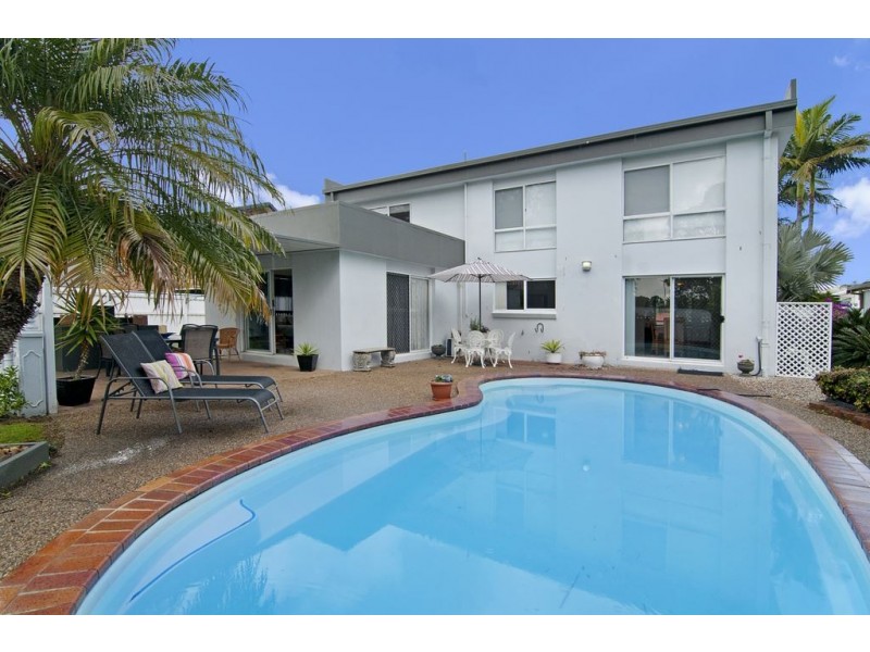51 Lae Drive, Runaway Bay QLD 4216