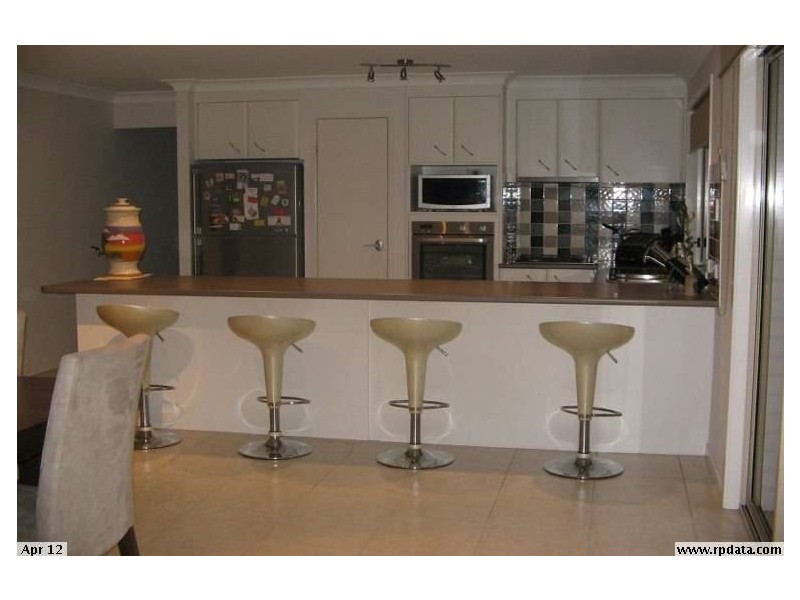 8 Dine Court, Upper Coomera QLD 4209