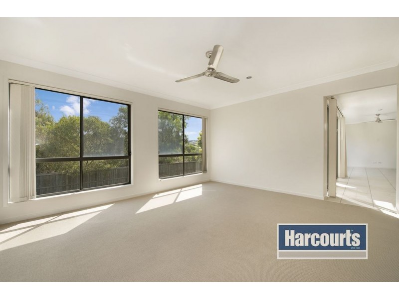 26 Lennox Street, Pacific Pines QLD 4211