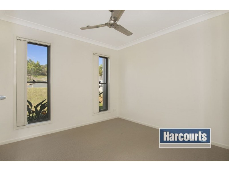 26 Lennox Street, Pacific Pines QLD 4211