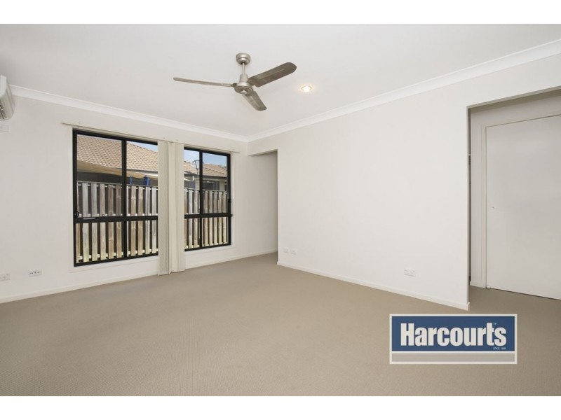 26 Lennox Street, Pacific Pines QLD 4211