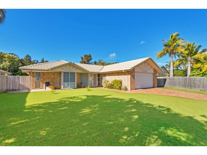 25 Lakeshore Drive, Helensvale QLD 4212
