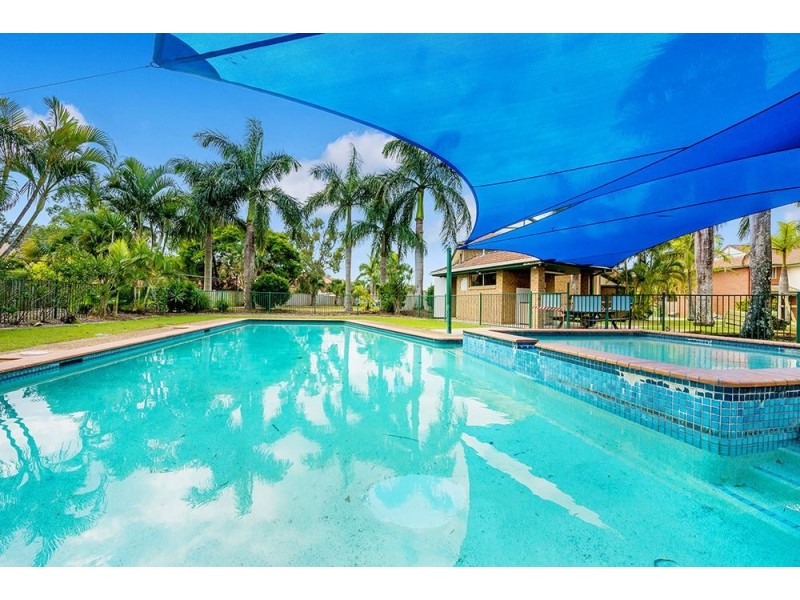 17/643 Pine Ridge Road, Coombabah QLD 4216