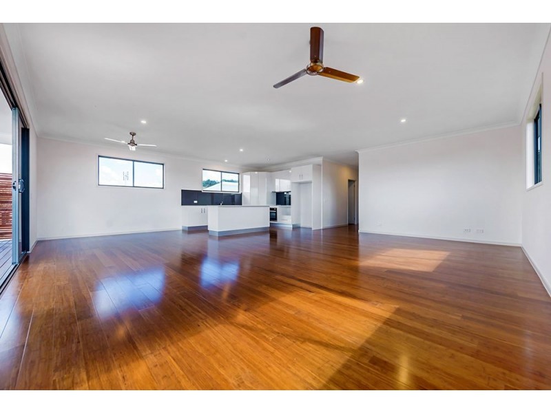 15 Harriet Lane, Oxenford QLD 4210