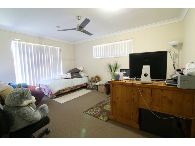 5 Bushland Place, Maudsland QLD 4210