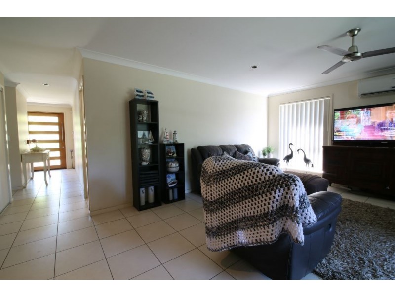 5 Bushland Place, Maudsland QLD 4210