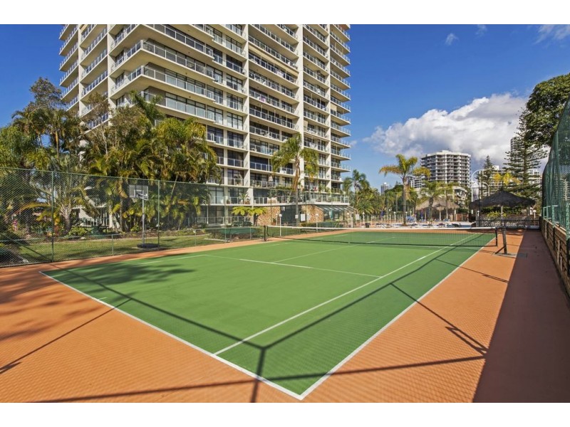 2/33 Thornton Street, Surfers Paradise QLD 4217