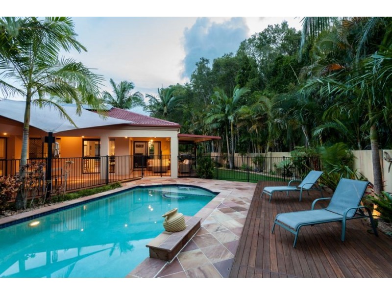 15 Portreeves Place, Arundel QLD 4214