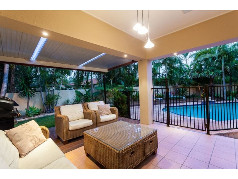 15 Portreeves Place, Arundel QLD 4214