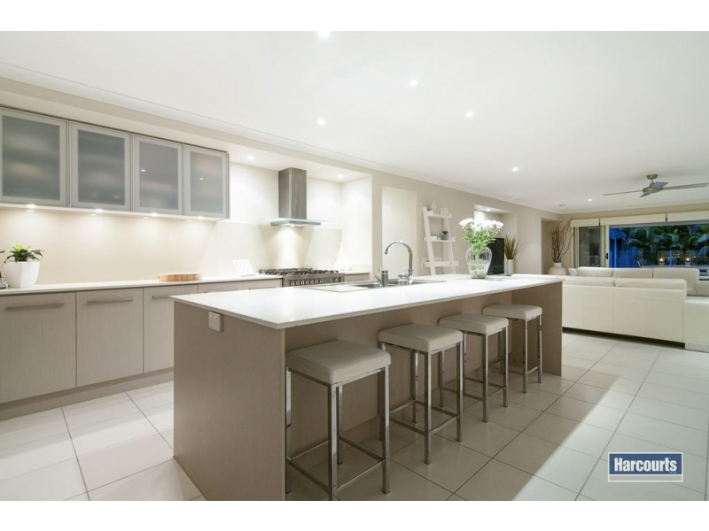 24 McAuley Parade, Pacific Pines QLD 4211