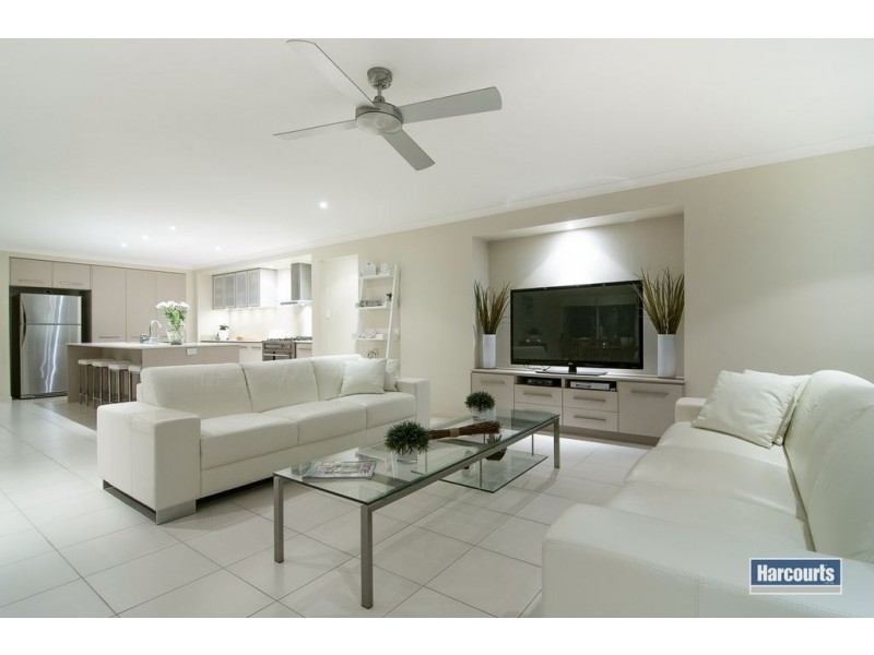 24 McAuley Parade, Pacific Pines QLD 4211