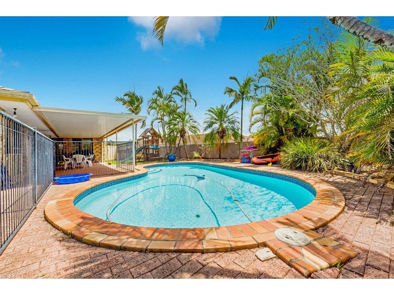 10 Atkins Place, Helensvale QLD 4212