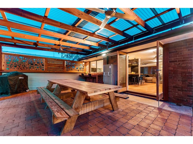 18 Ashford Road, Helensvale QLD 4212