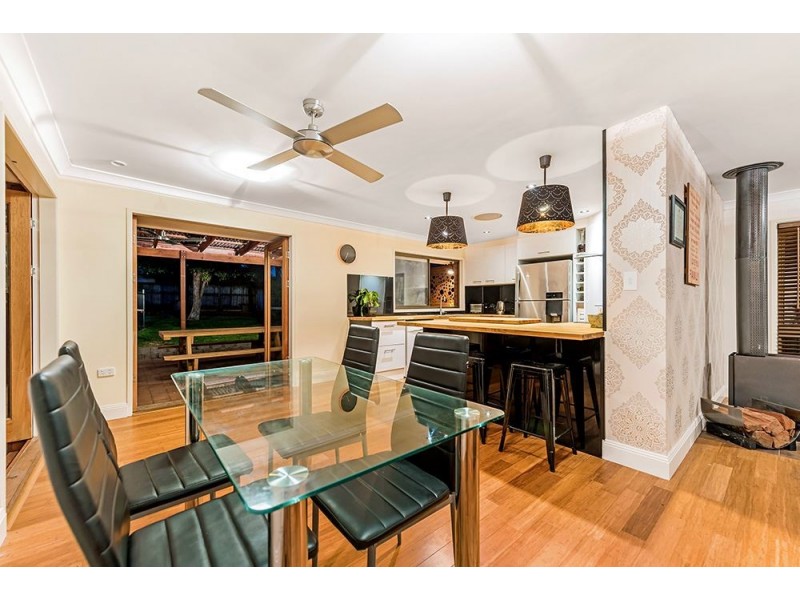 18 Ashford Road, Helensvale QLD 4212