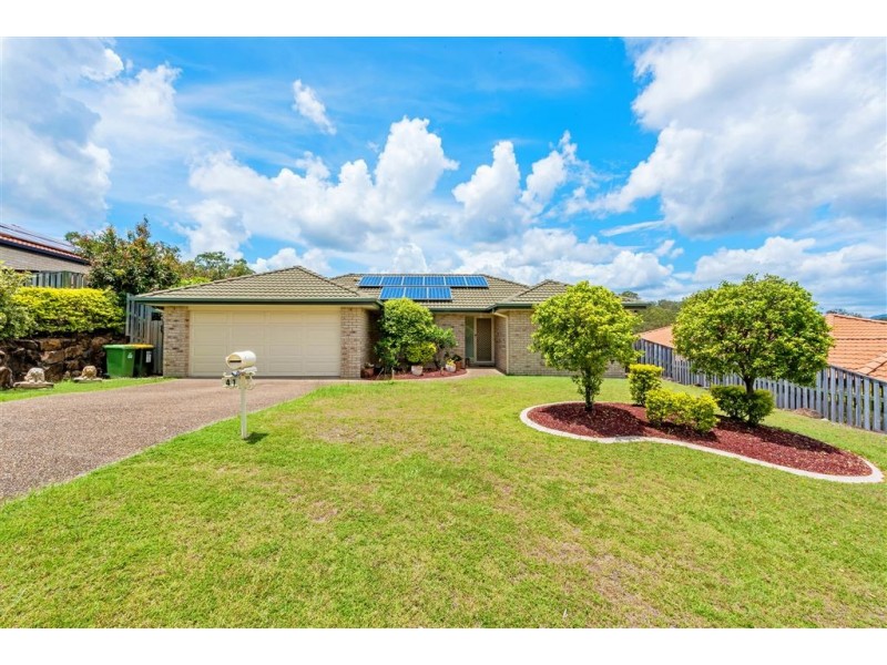 41 Manra Way, Pacific Pines QLD 4211