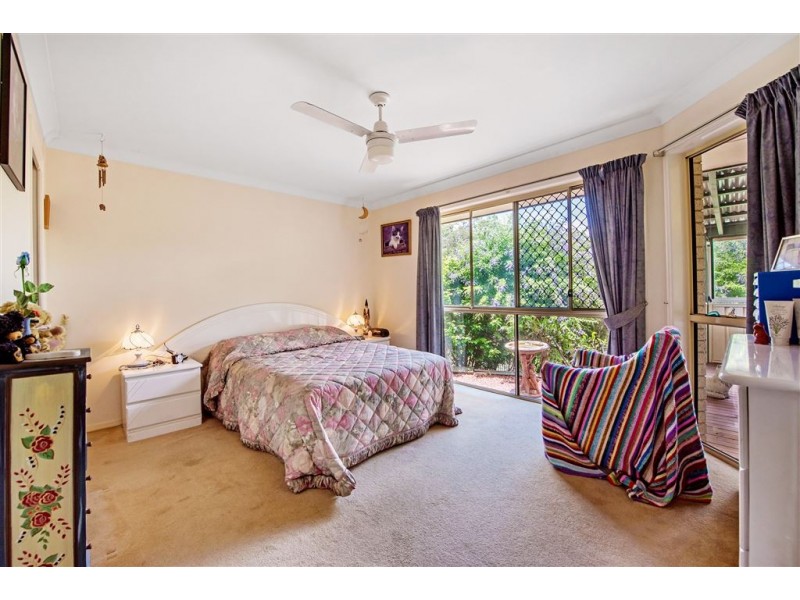 41 Manra Way, Pacific Pines QLD 4211