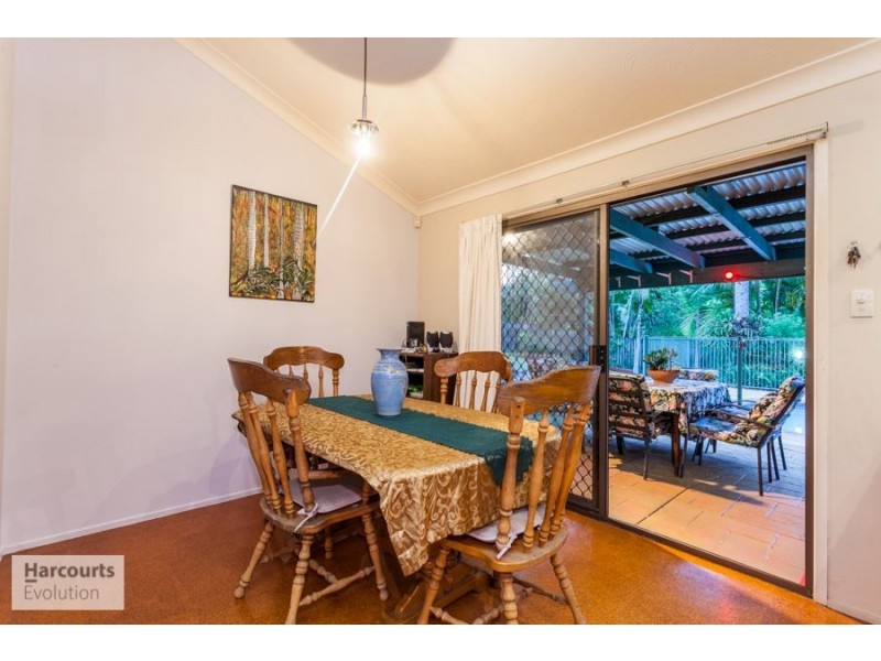9 Berri Place, Helensvale QLD 4212