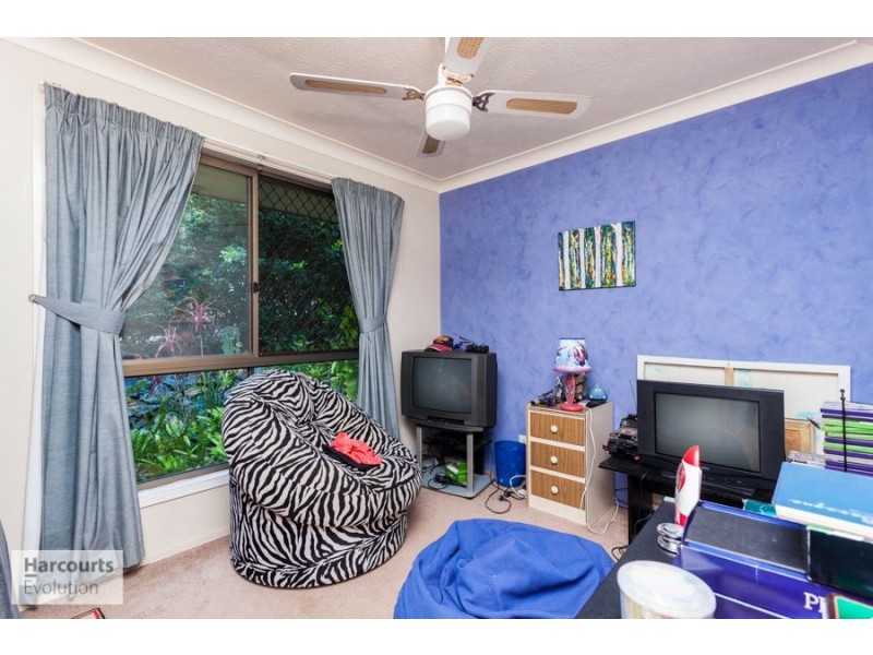 9 Berri Place, Helensvale QLD 4212