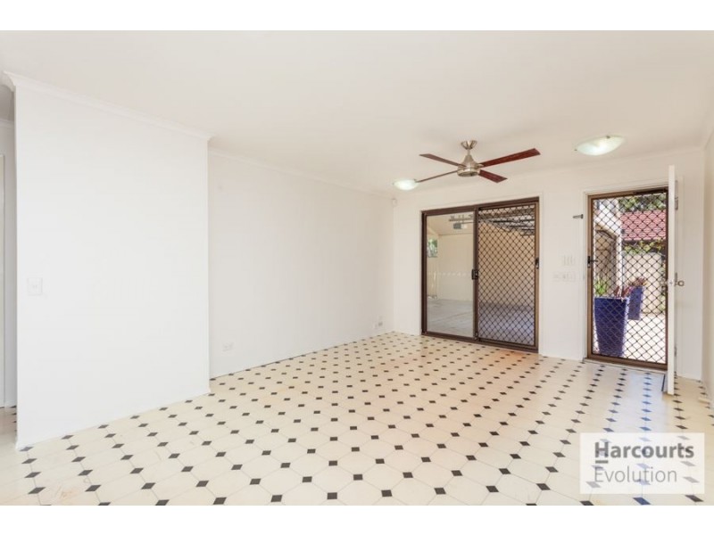 2/31 Morinda Way, Labrador QLD 4215