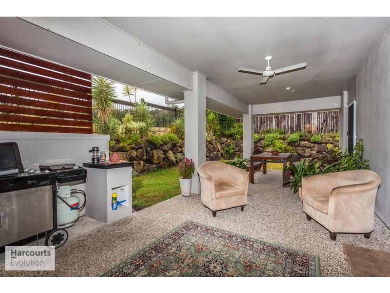 64 Wunburra Circle, Pacific Pines QLD 4211