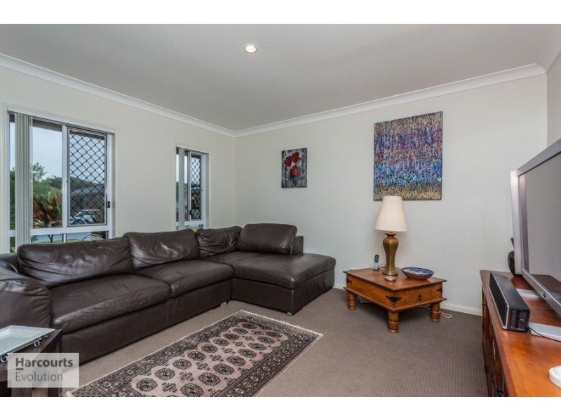 64 Wunburra Circle, Pacific Pines QLD 4211