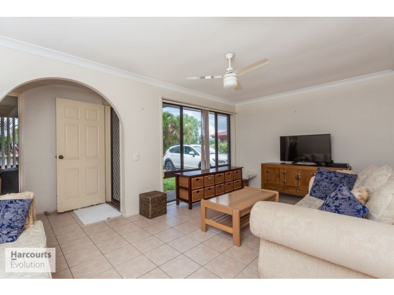 1 Penrith Court, Helensvale QLD 4212