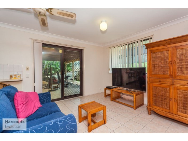 1 Penrith Court, Helensvale QLD 4212