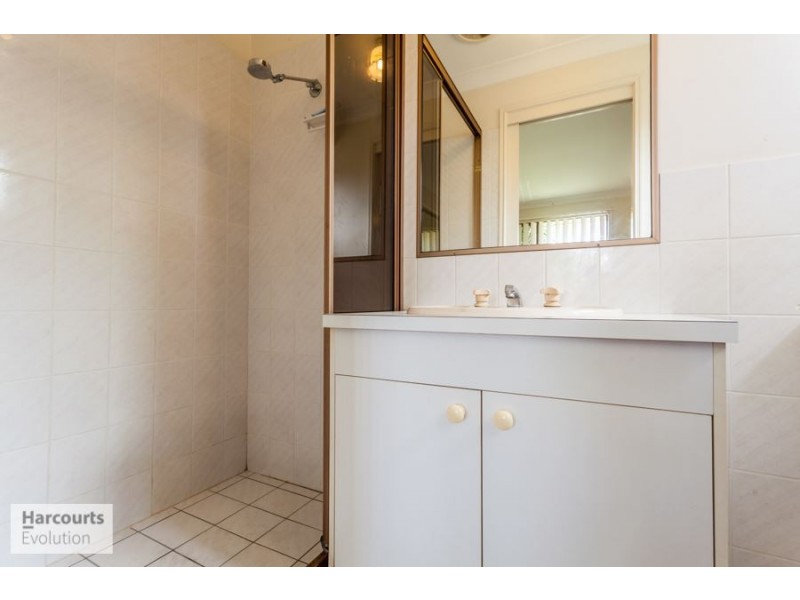 1 Penrith Court, Helensvale QLD 4212