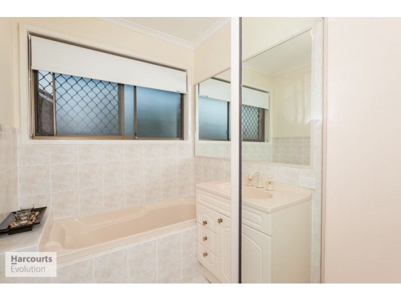 7 Picola Place, Helensvale QLD 4212