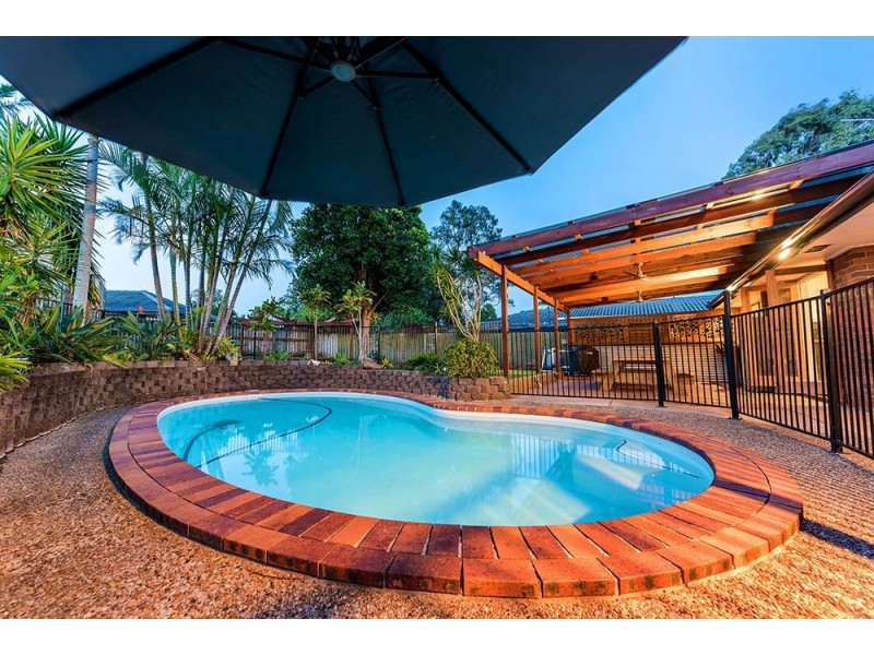 18 Ashford Road, Helensvale QLD 4212